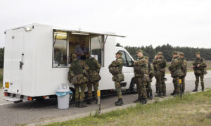 cadi militaire dienst gevulde koeken