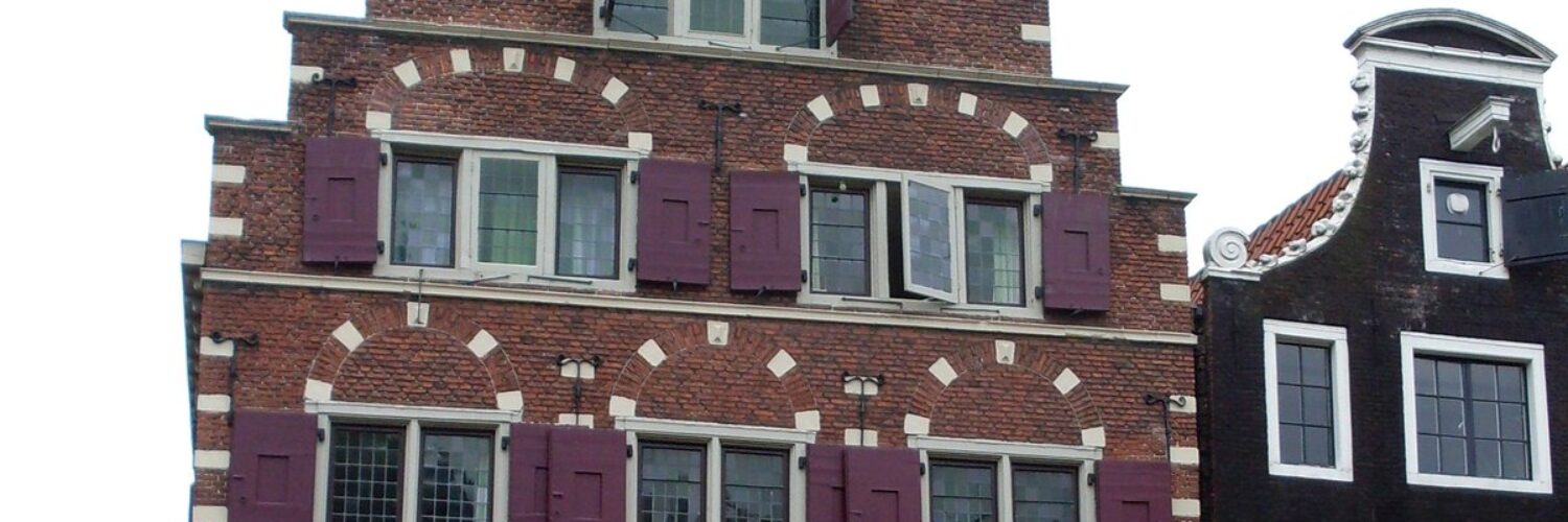 Het Wapen van Riga — Oudezijds Voorburgwal 14